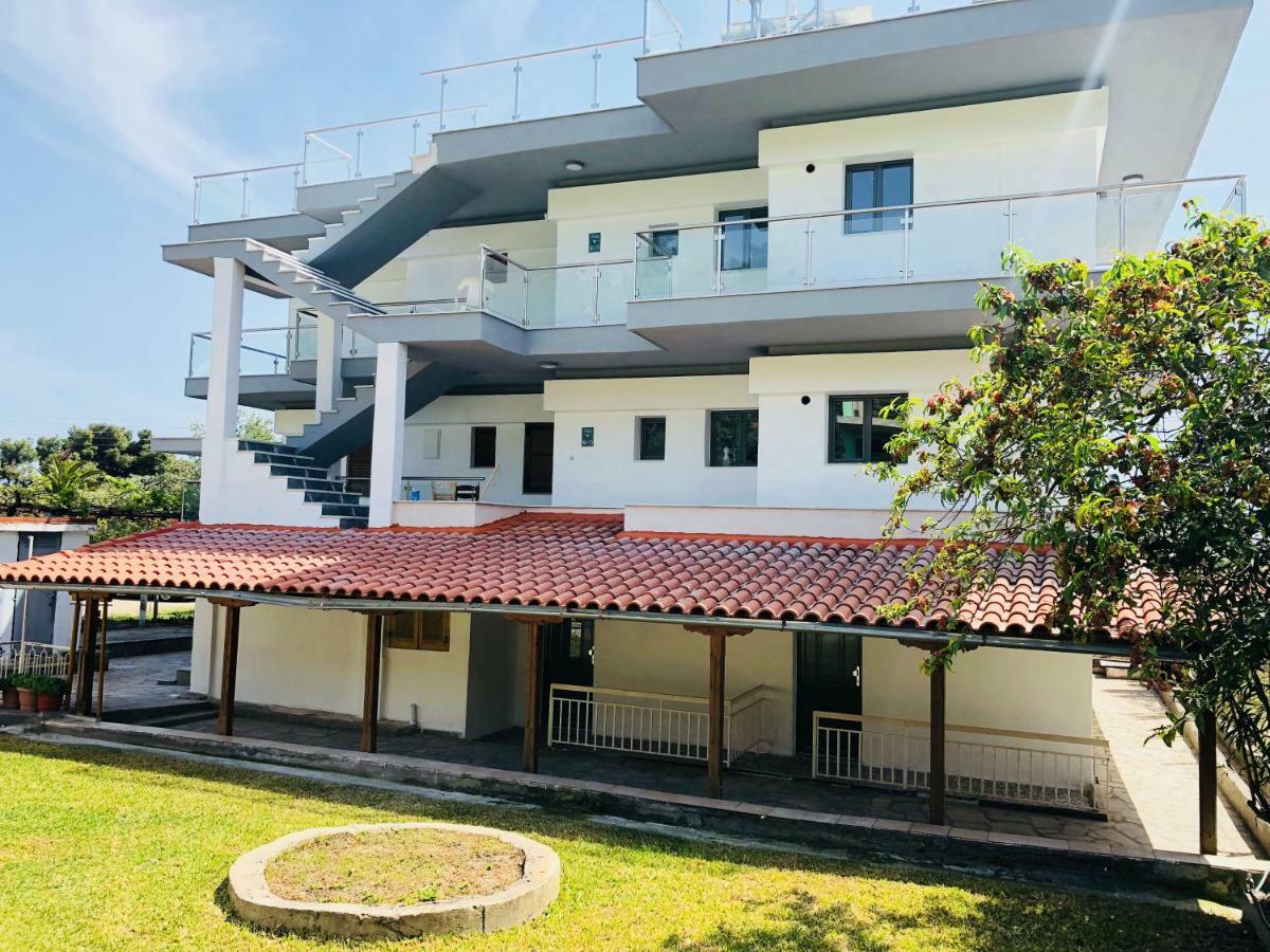 La Casa Al Mare Aparthotel Mola Kalyva Exterior photo